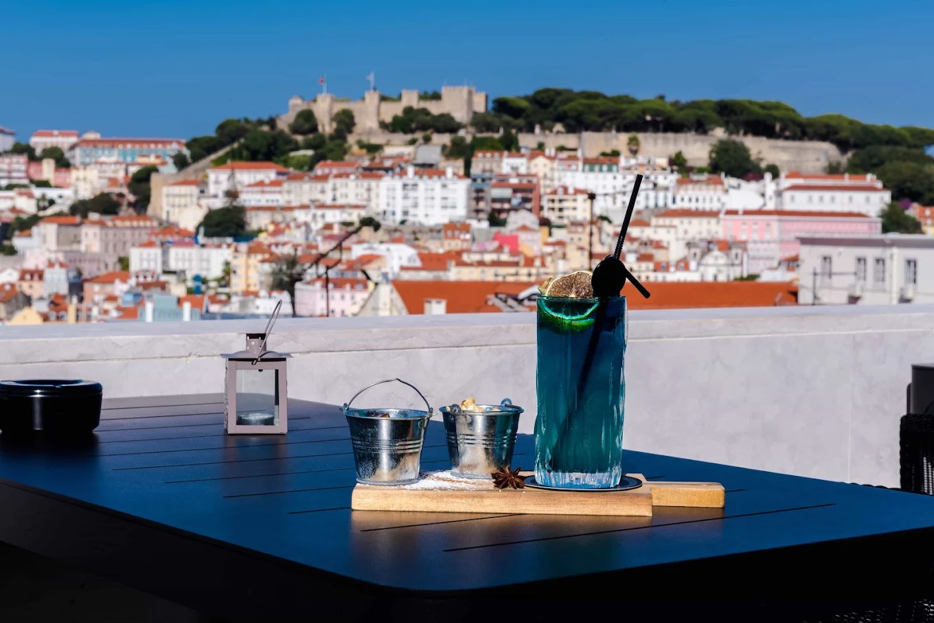 Lisboa Pessoa Hotel Lisboa rooftop bar vista Cidade