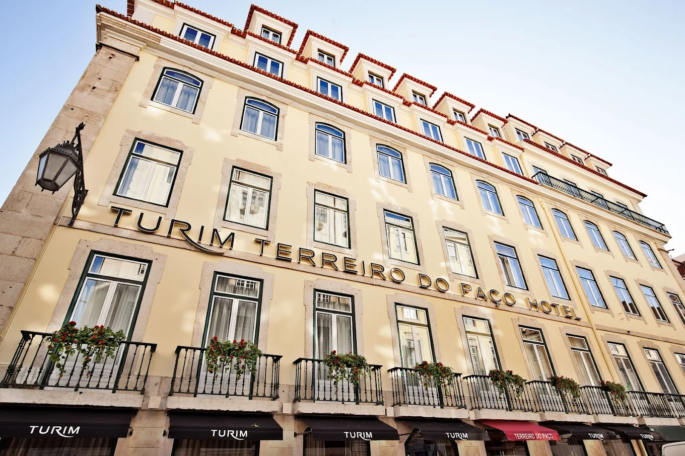 TURIM Terreiro do Paço Hotel Lisboa fachada e vista para o Tejo
