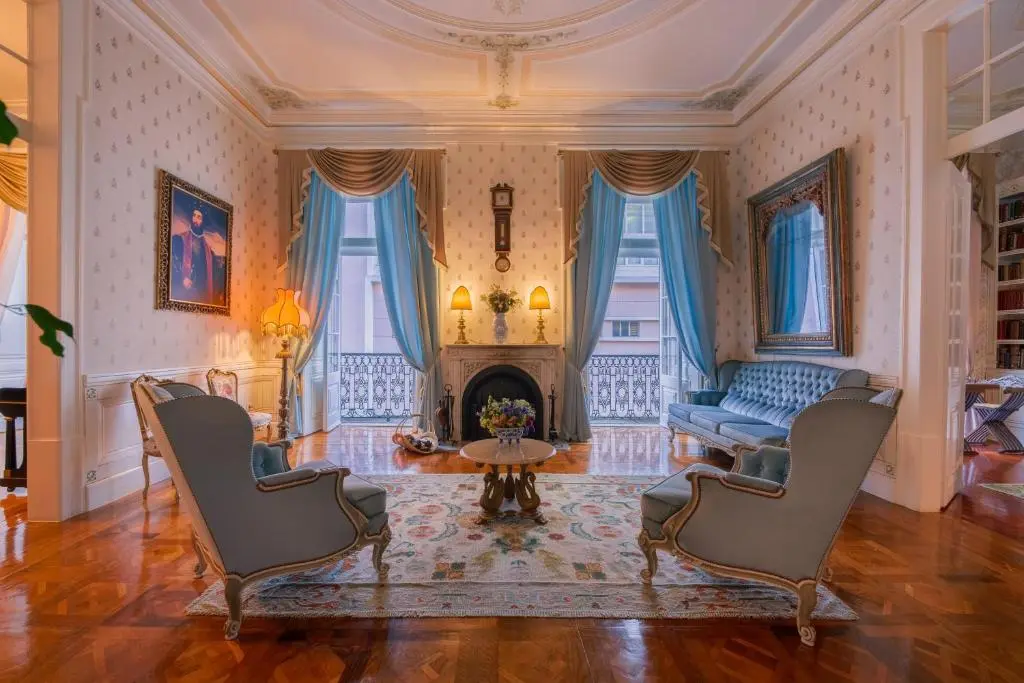 Palácio das Especiarias Lisboa com decoração histórica e ambiente romântico